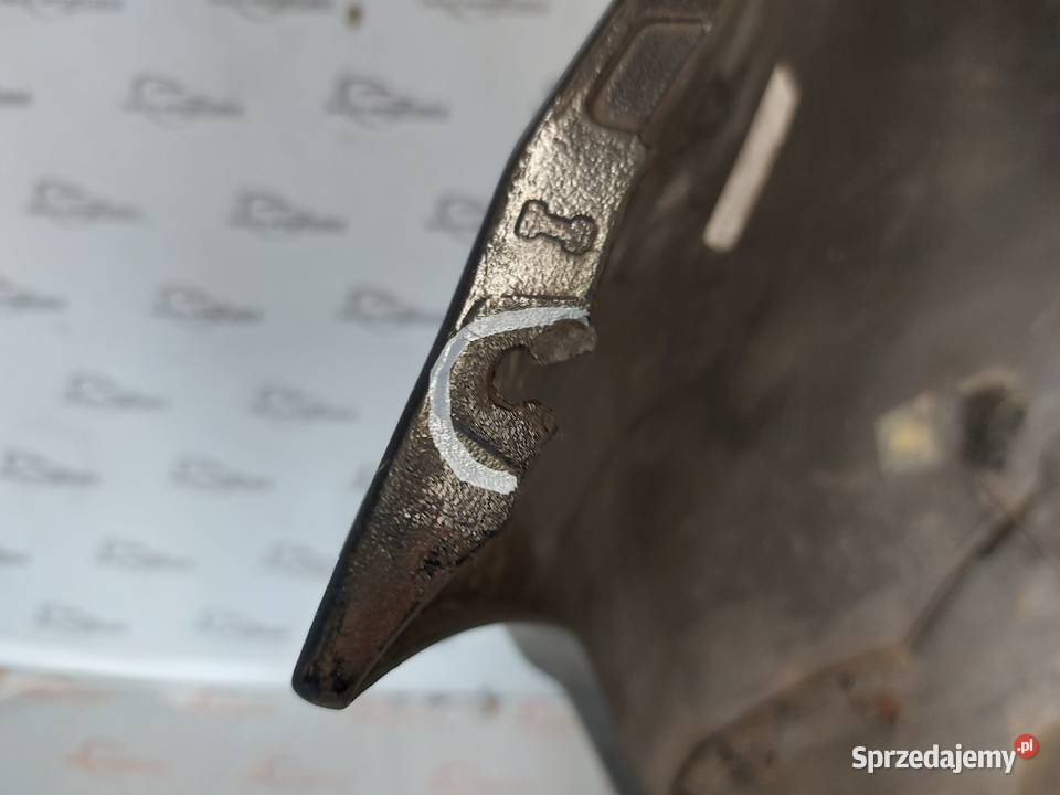 RENAULT CLIO IV zderzak tył 850225639R Kielce