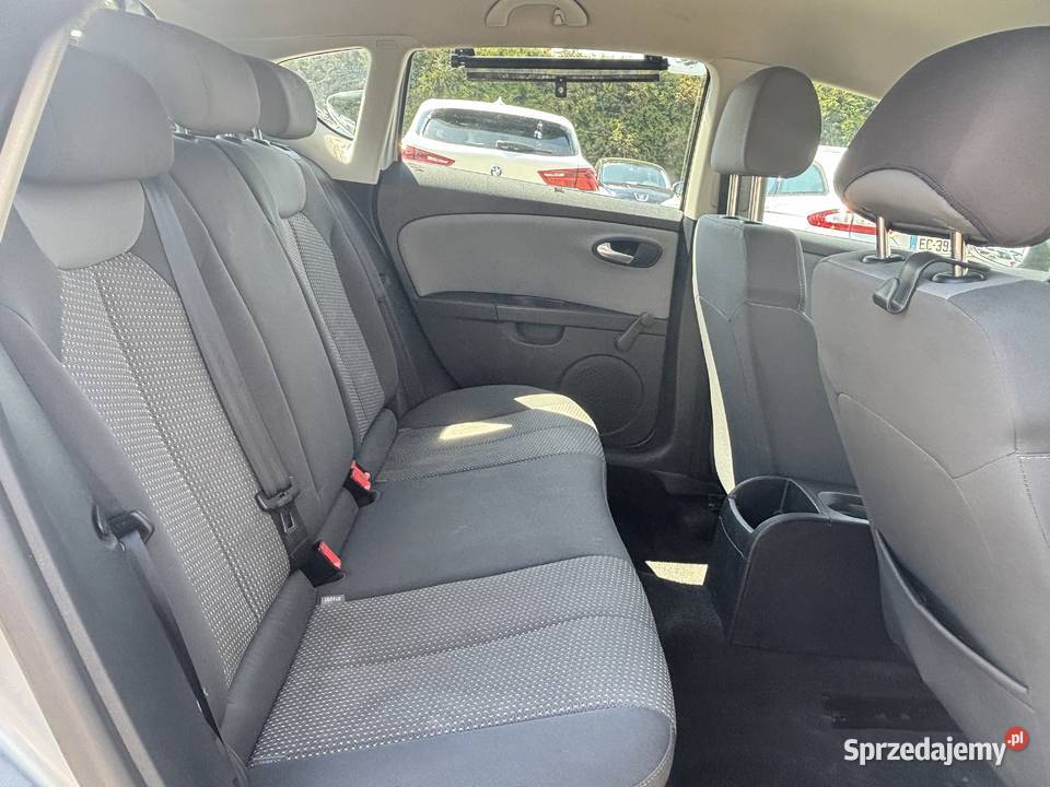 Seat Leon 2011r Krajowy isofix
