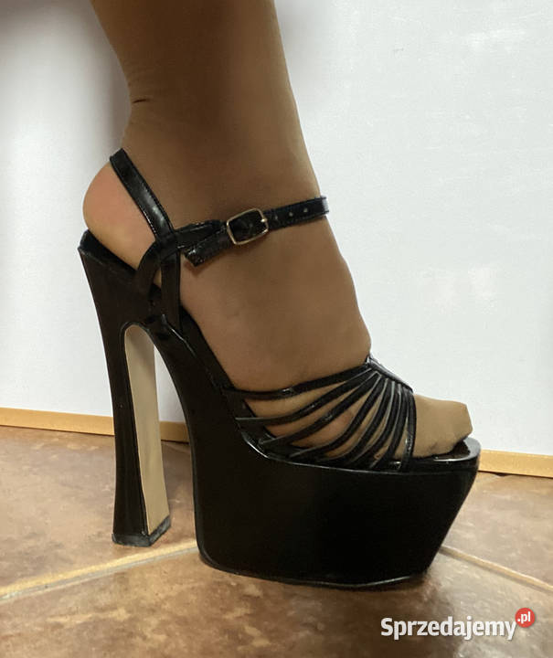 Czarne damskie sandaly na platformie i obcasie Sandały i klapki lubelskie Lublin