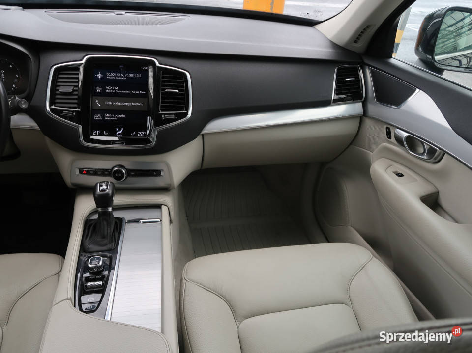Volvo XC90 D5 AWD światła do jazdy dziennej