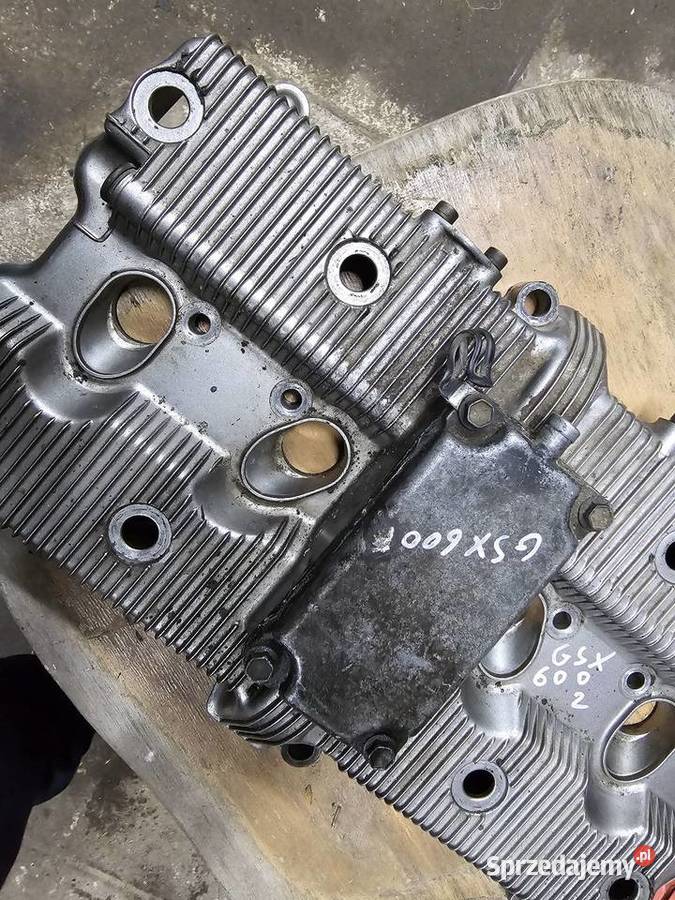 Suzuki GSX 600 f katana pokrywa zaworów zaworowa Jelenia Góra
