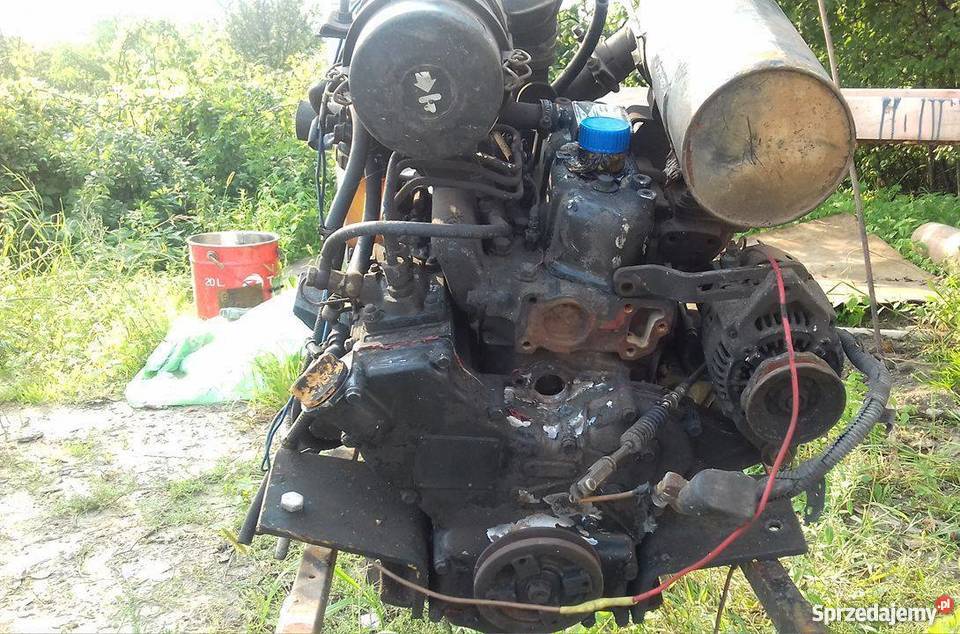 Silnik koparki Yanmar B17 3cylindrowy brak pompy Witowice sprzedam