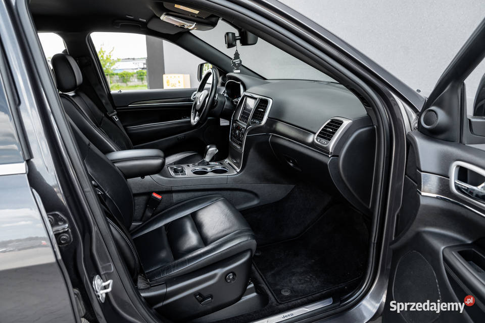 Jeep Grand Cherokee 2019 Maly przebieg 100 Rok produkcji 2019 Radom