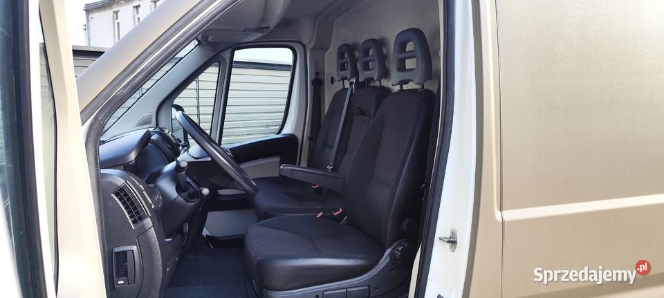 Peugeot Boxer Super Bus przebieg 130 światła przeciwmgłowe Piła