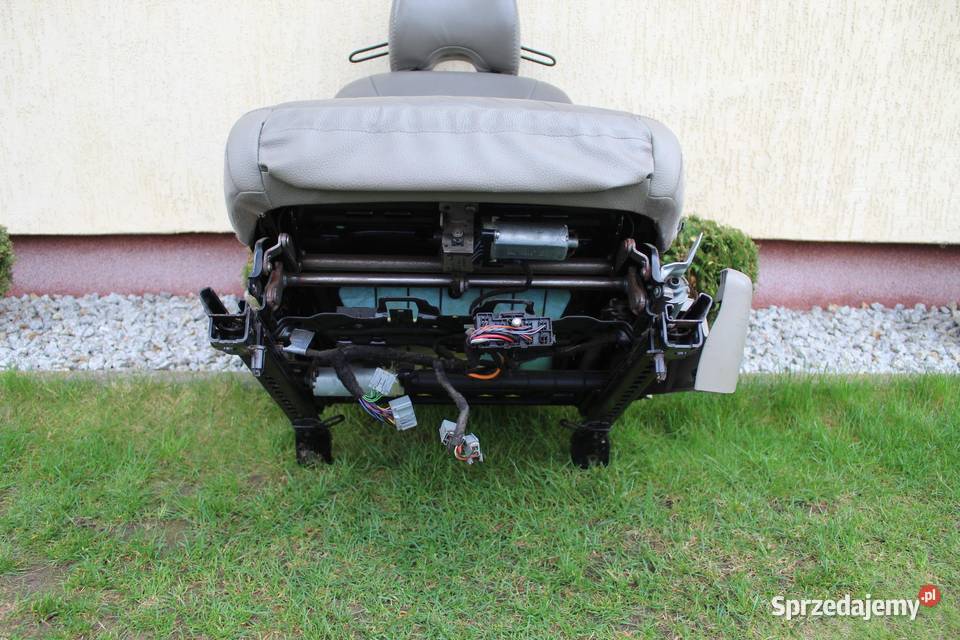 FOTEL LEWY PRZÓD ELEKTRYCZNY PODGRZEWANY EUROPA