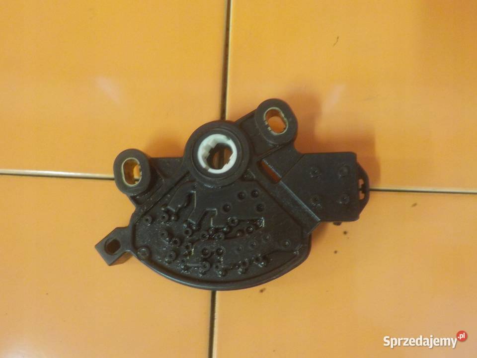 TUCSON 20 CRDI 08r 140 potencjometr sterownik osobowe Suków