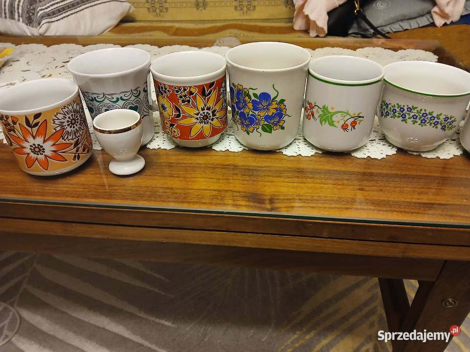 Porcelana z czasów PRLu sygnowana Pozostałe Warszawa sprzedam
