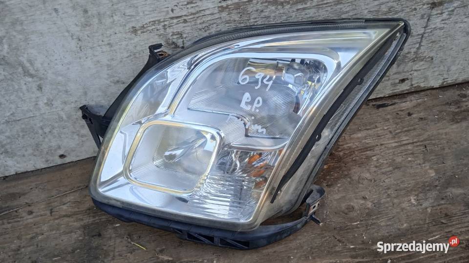 FORD FUSION MK1 USA LAMPA PRZÓD LEWA Zbierkowo