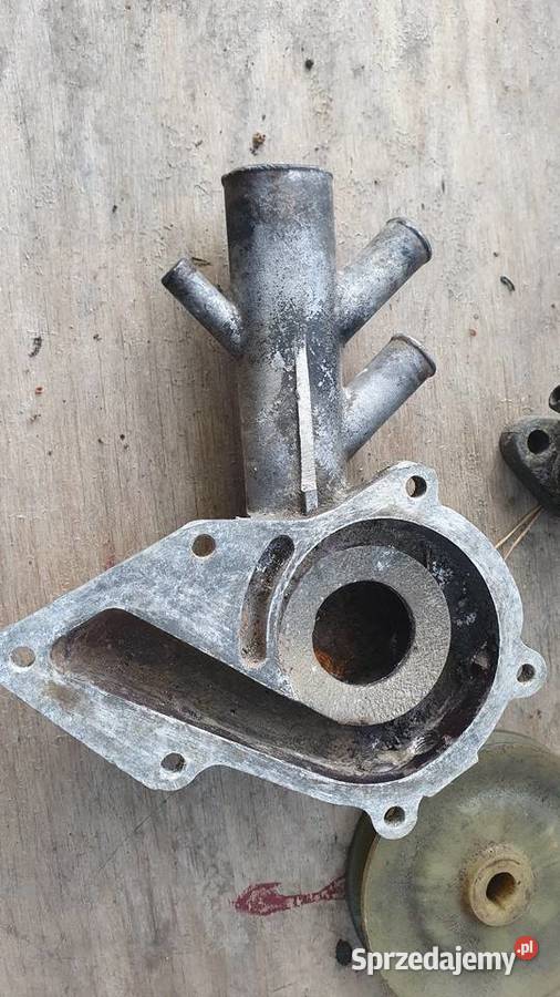 Obudowa korpus pompy wody Wartburg 353 koło Warszawa