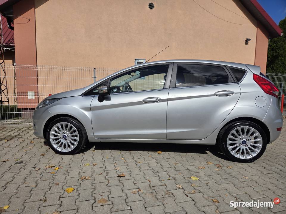 FORD FIESTA 12 BENZYNA 4 serwisowany w ASO Zamość sprzedam