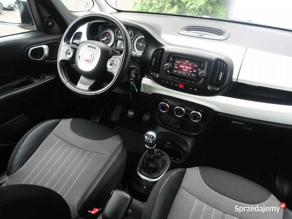 Fiat 500L 14i Navi Alu Klimatronik Światła