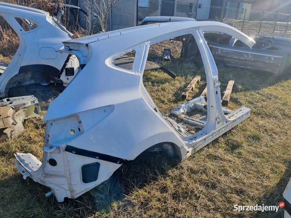 PRAWY BOK HYUNDAI IX35 0915 osobowe Skierniewice