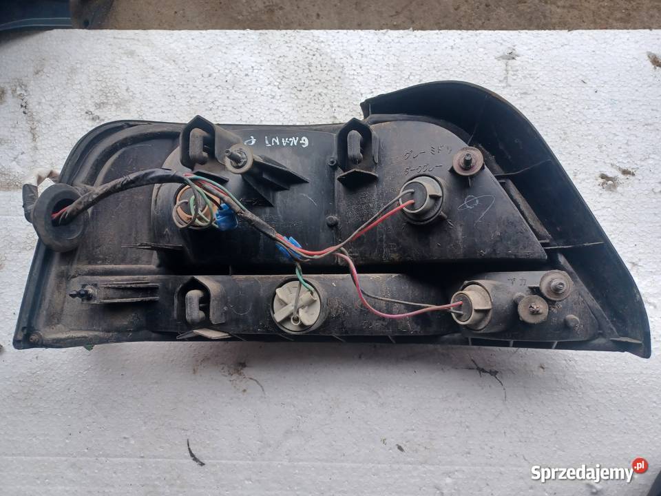 Lampa Tylnia Prawa Mitsubishi Galant VIII Sedan