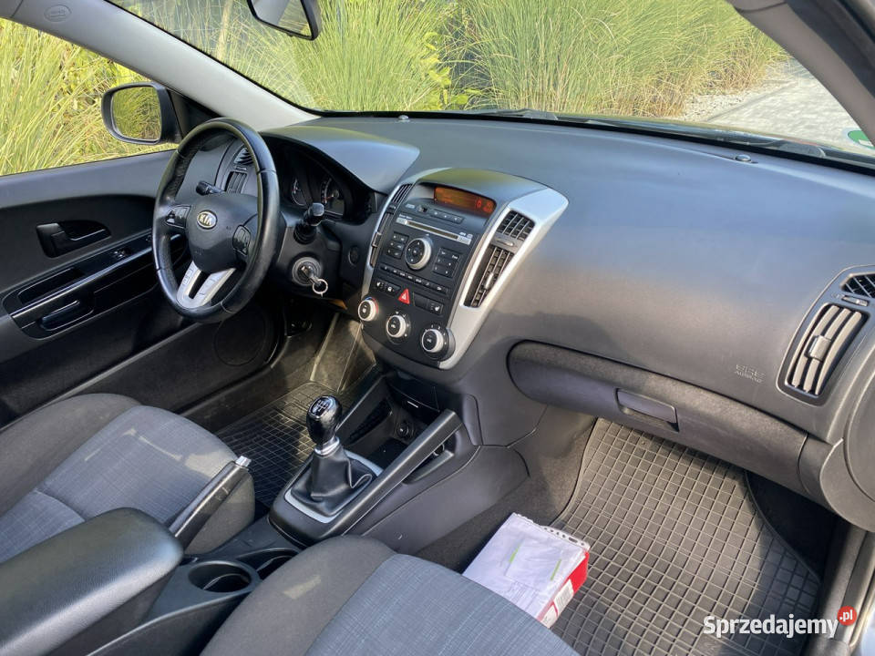 Kia Ceed Zadbana bezwypadkowa przepiękny perłowy Poznań sprzedam