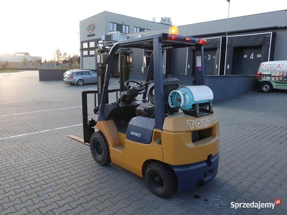 Wózek widłowy unoszący Toyota Geneo 7FG15