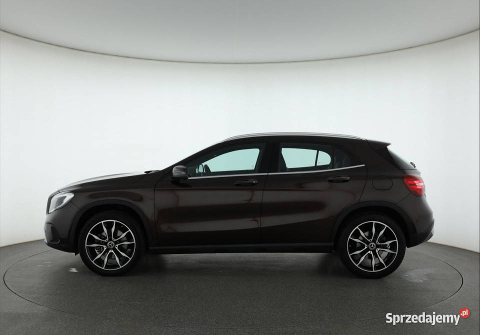 Mercedes GLA GLA 220 4MATIC światła do jazdy dziennej Piaseczno