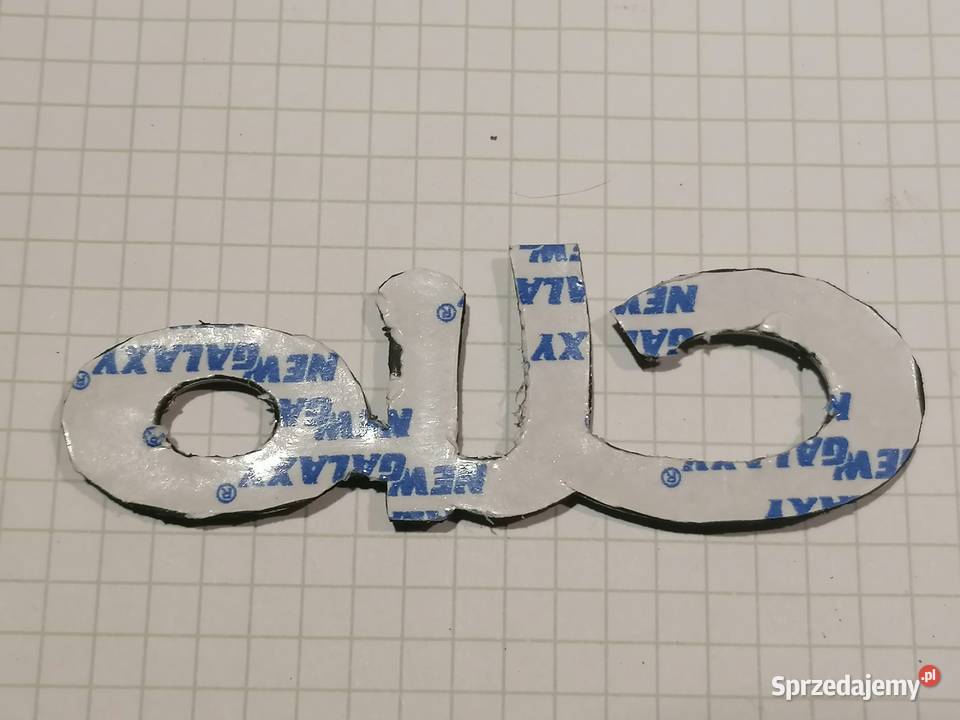 logo emblemat napis literowy Renault Clio 2