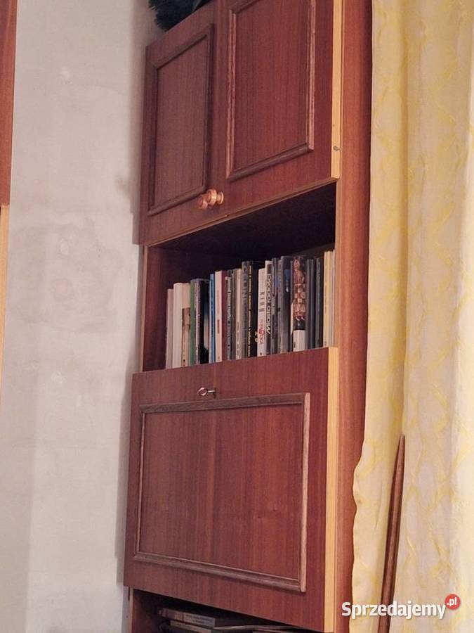 Regał 4segmentowy ładny stan
