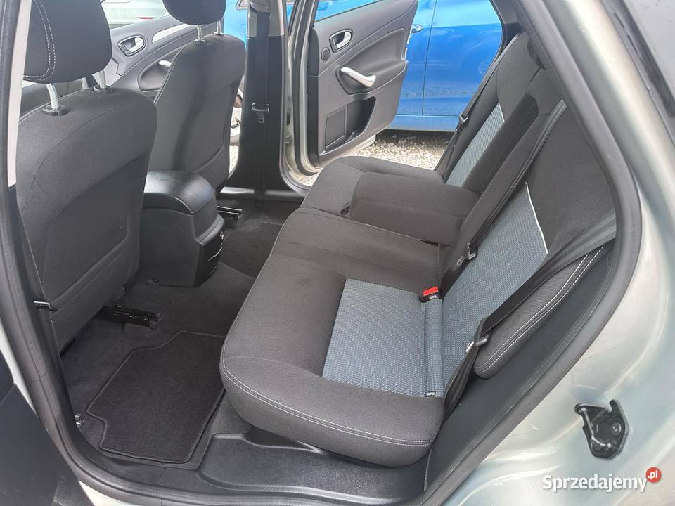 Ford Mondeo Liftback 2010 Mondeo Ładna