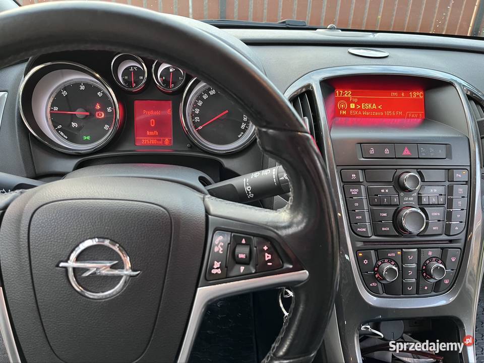 Opel Astra Sport Tourer Rok produkcji 2013