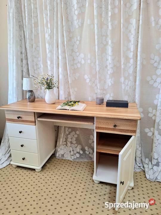 Piękne biurko drewniane sosnowe proste lubelskie Dubeczno