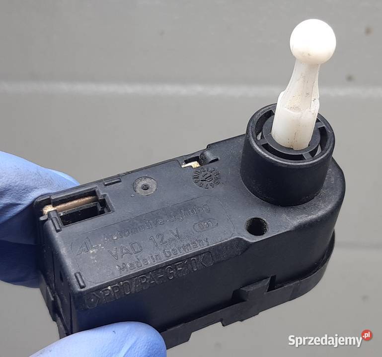 SILNICZEK REGULACJI LAMPY XENON FORD MONDEO MK3 osobowe dolnośląskie Mielęcin