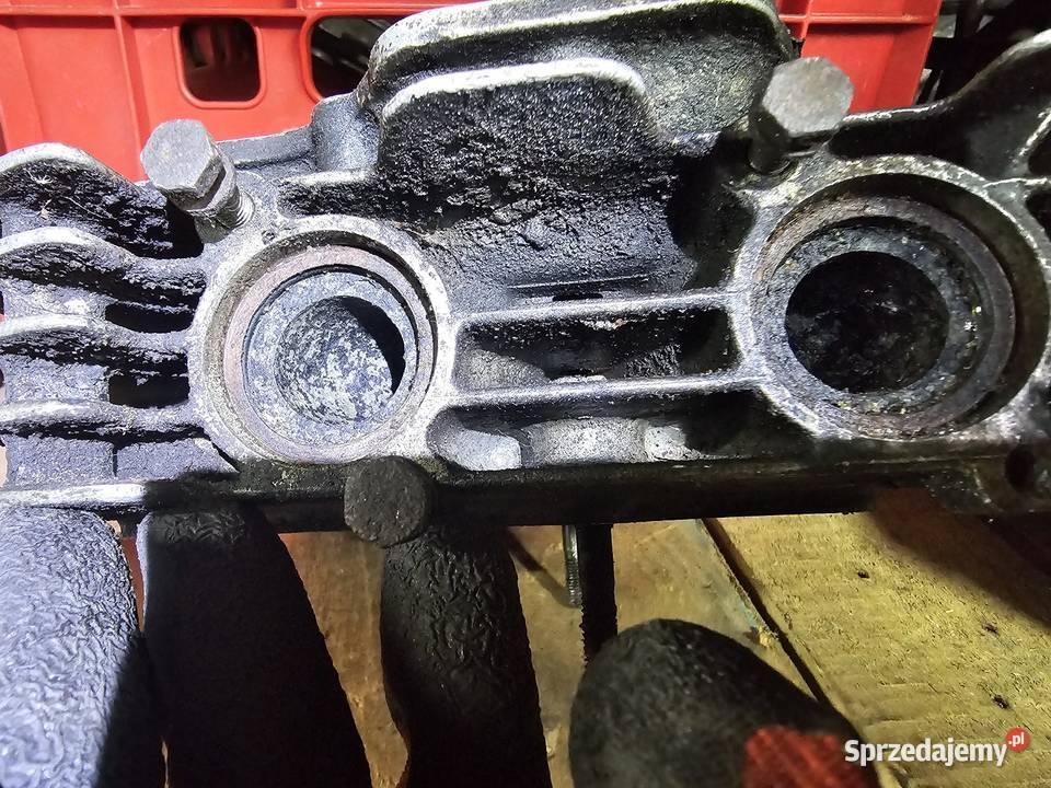 Suzuki DR 250 głowica zawór zawory sprężyna