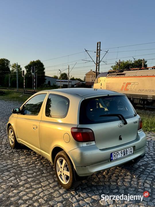 Toyota Yaris 10 2003r Yaris Przemyśl