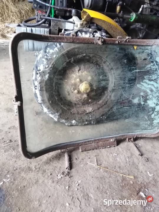 Przednia szyba c330 c328 nieuszkodzony Wychny sprzedam