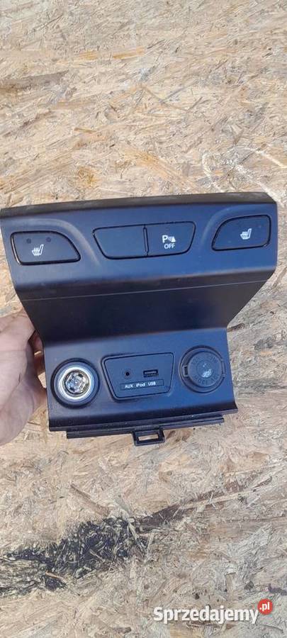 HYUNDAI IX35 PANEL FOTELI GNIAZDO USB AUX lubuskie Dobiegniew