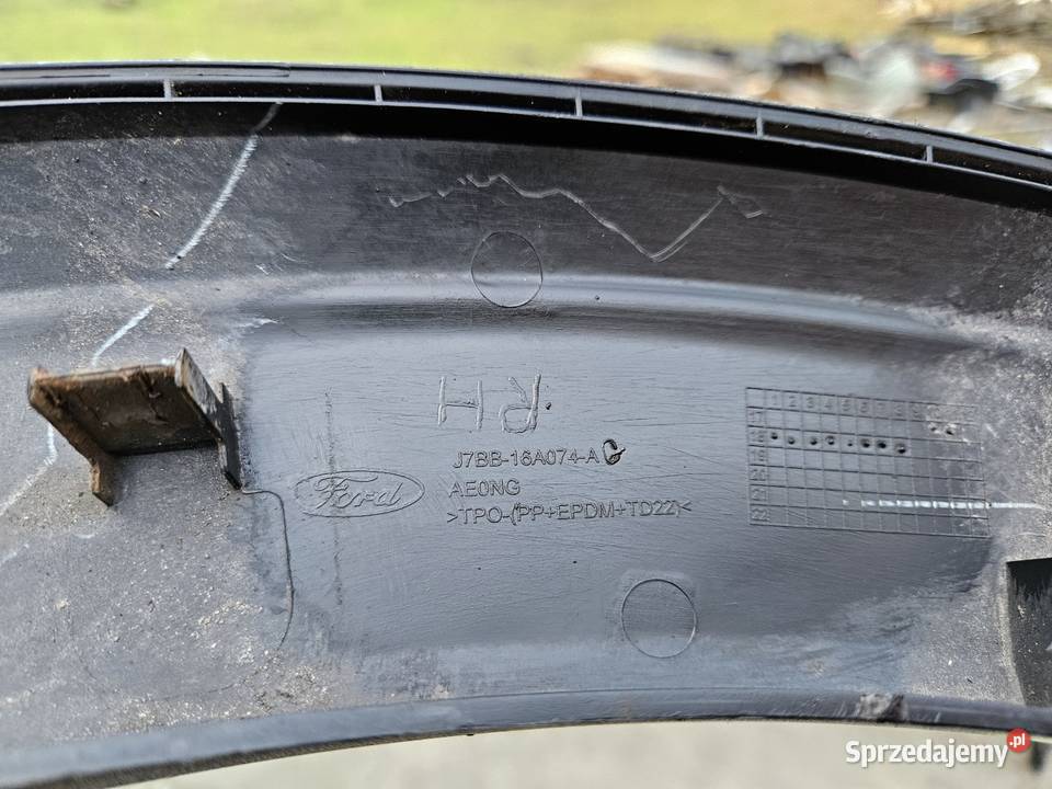 FORD KA PLUS ACTIVE LISTWA BŁOTNIKA PRAWY TYŁ Międzychód