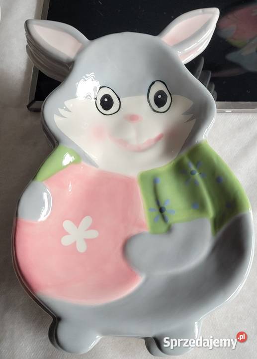 Ceramiczna podstawka talerzyk w kształcie