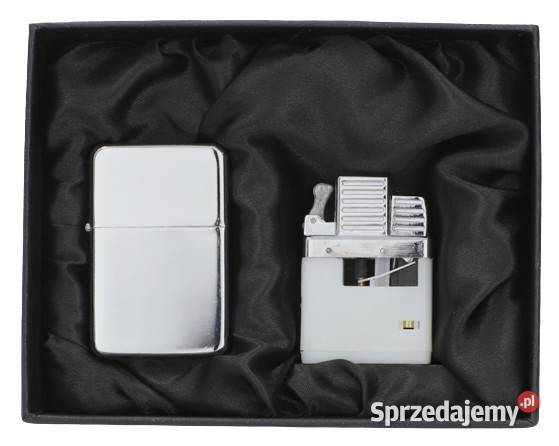 Srebrna Zapalniczka Benzynowa w Zestawie z Ostrowy nad Okszą