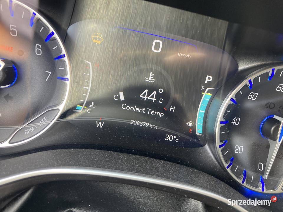 Chrysler pacifica lekko uszkodzony sprzedam 209000km mazowieckie Warszawa