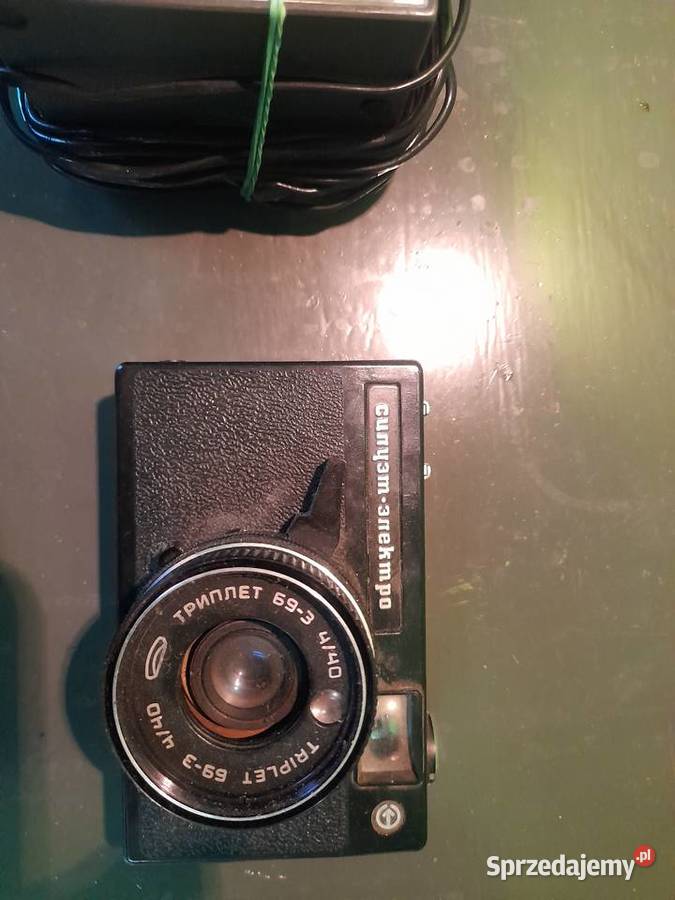 Aparat fotograficzny ZSRR i lampa blyskowa Fil Oleśnica
