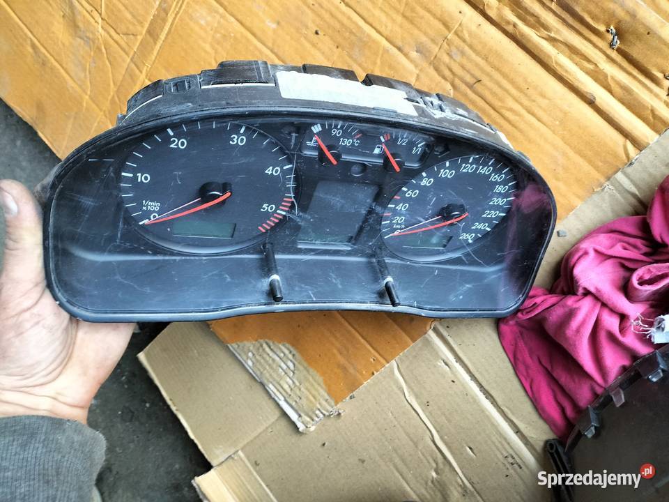 LICZNIK ZEGARY VOLKSWAGEN PASSAT B5 Kamień-Kolonia sprzedam