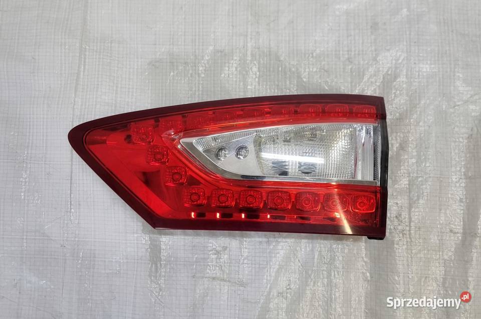 FORD MONDEO MK5 KOMBI LAMPA PRAWY TYŁ osobowe sprzedam