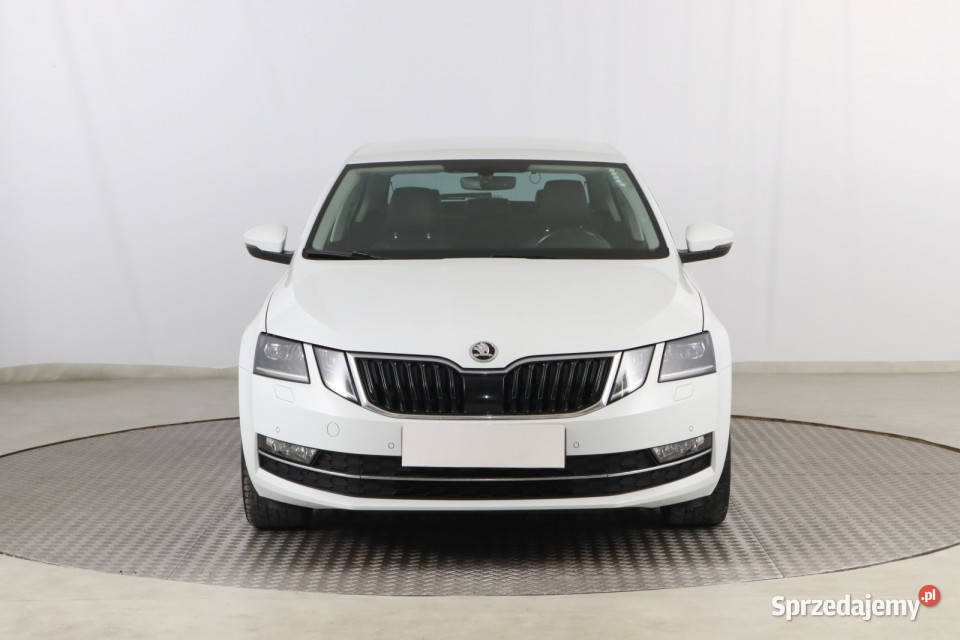 Skoda Octavia 10 TSI światła LED Zabrze