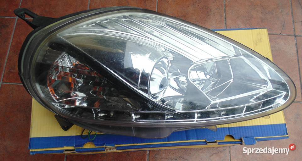 REFLEKTOR LAMPA PRZEDNIA FIAT GRANDE PUNTO wielkopolskie Piła