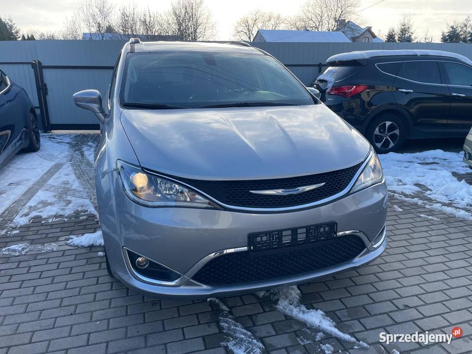 Chrysler Pacifica 2018 r 36 bogate wyposażenie Pacifica Chełm sprzedam
