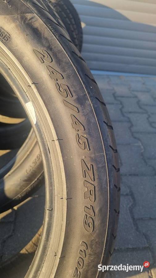 Sprzedam 2 opony Pirelli Pzero 2454519 Białystok