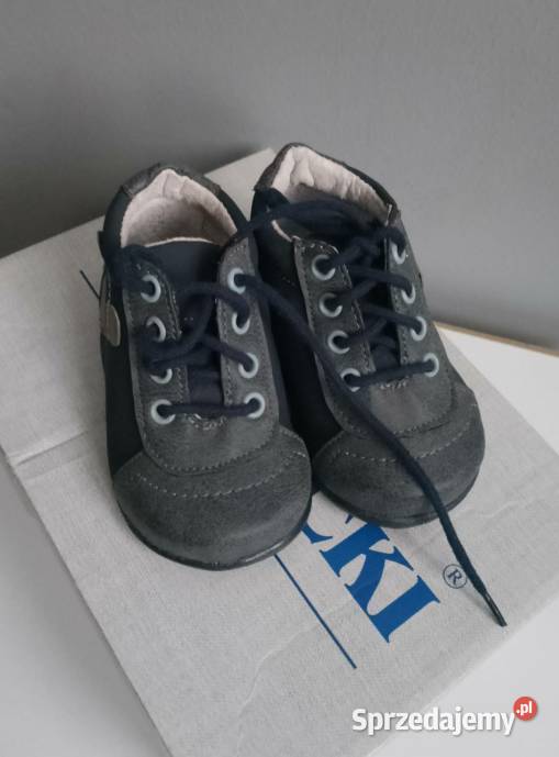 Buty granatowe rozmiar 18 77 uniseks Opole Lubelskie sprzedam