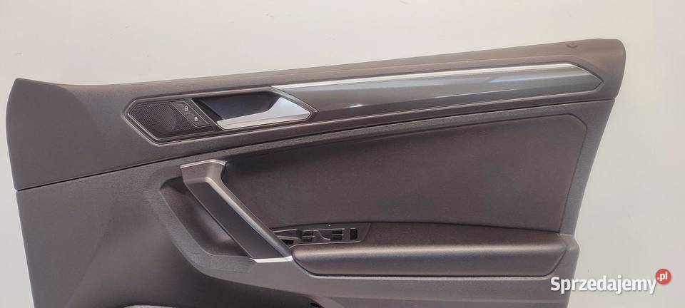 VW TIGUAN II BOCZEK DRZWI PRAWY PRZÓD RHD ANGLIK osobowe