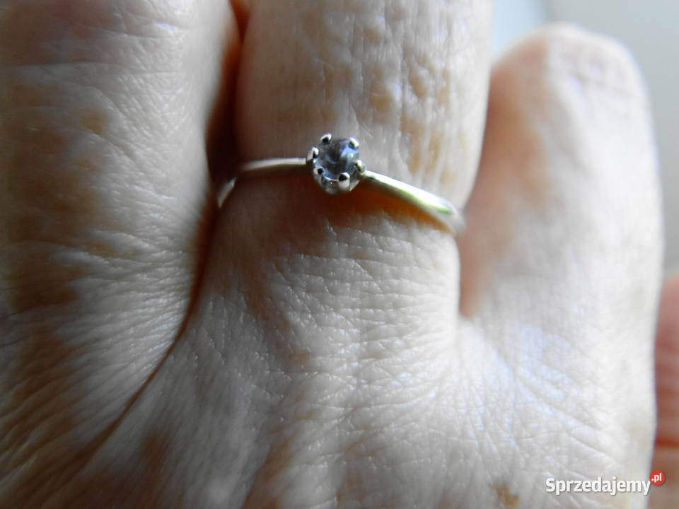 Subtelny pierścionek srebro 925 Pierścionki