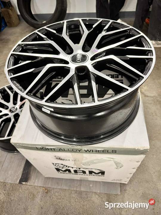 Felgi aluminiowe MAM RS4 18 8J 5x112 ET30 Stan aluminiowe