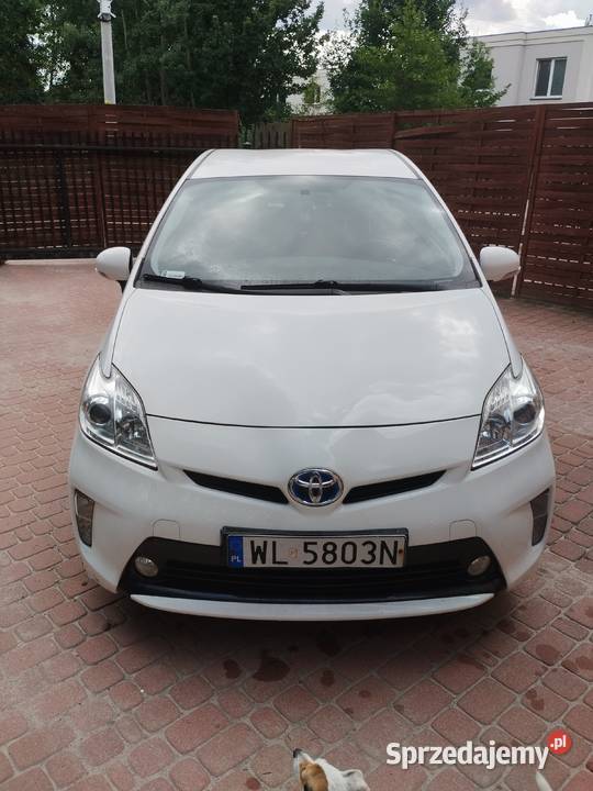 Toyota Prius Active hybryda 2015