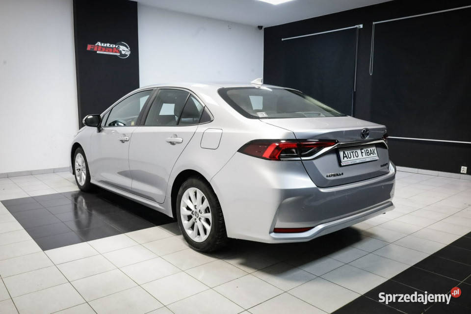 Toyota Corolla Salon PolskaI Konstantynów Łódzki
