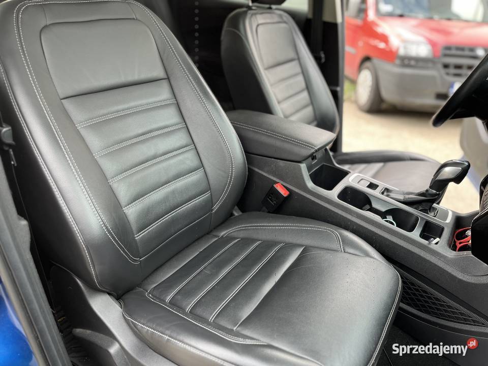 Ford Kuga Escape 20 benzyna 4x4 wersja Titanium mazowieckie Łomianki