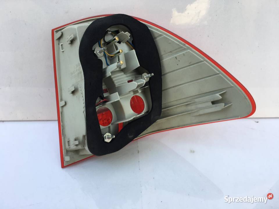 BMW E91 LEWA LAMPA TYŁ KOMBI osobowe Ostroróg