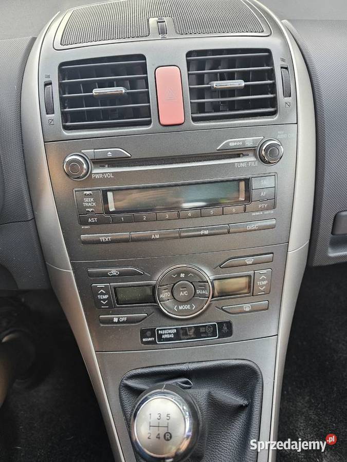 TOYOTA Auris 16 benzyna Radzyń Podlaski